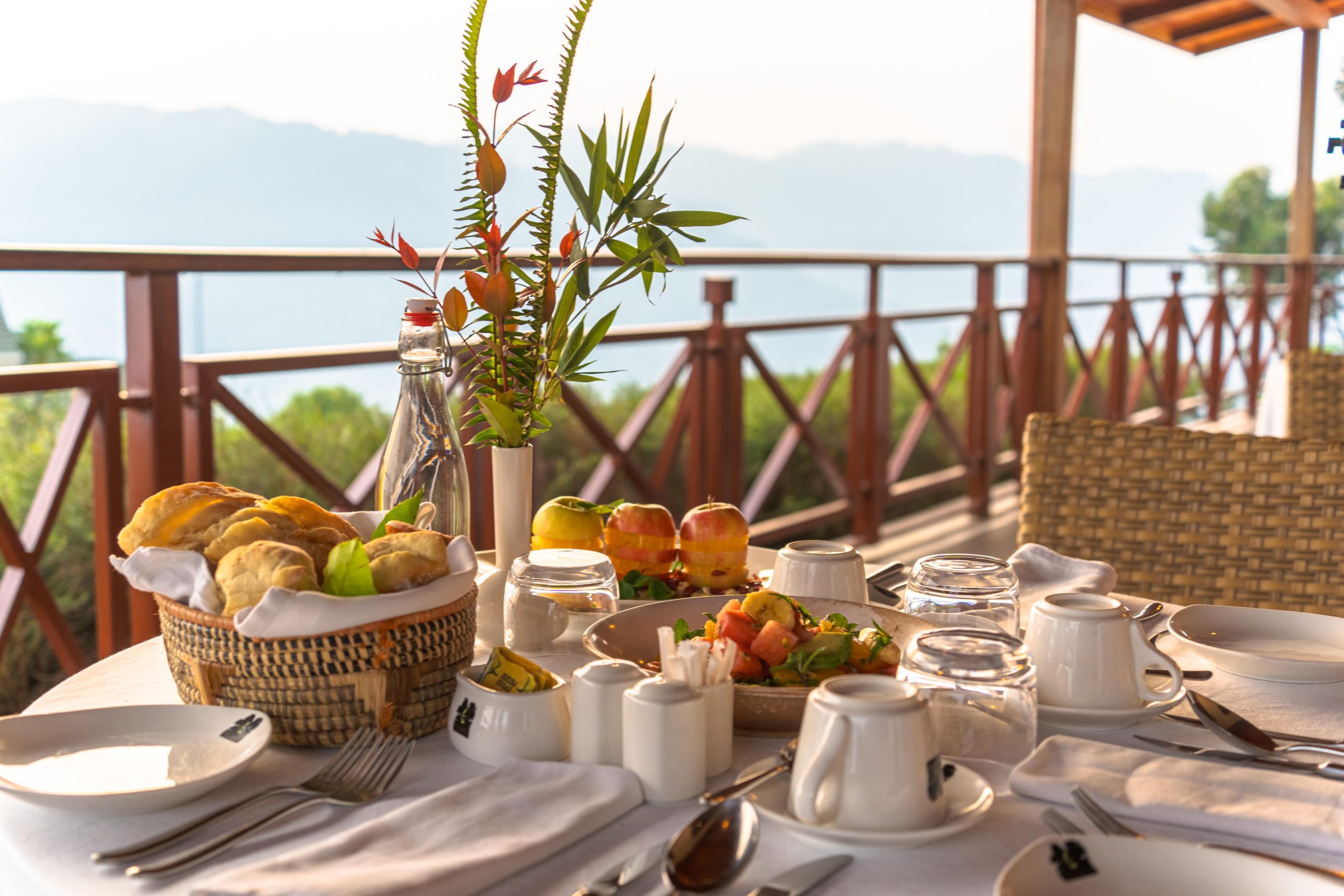 Gorilla Heights Lodge Humura Restaurant_2