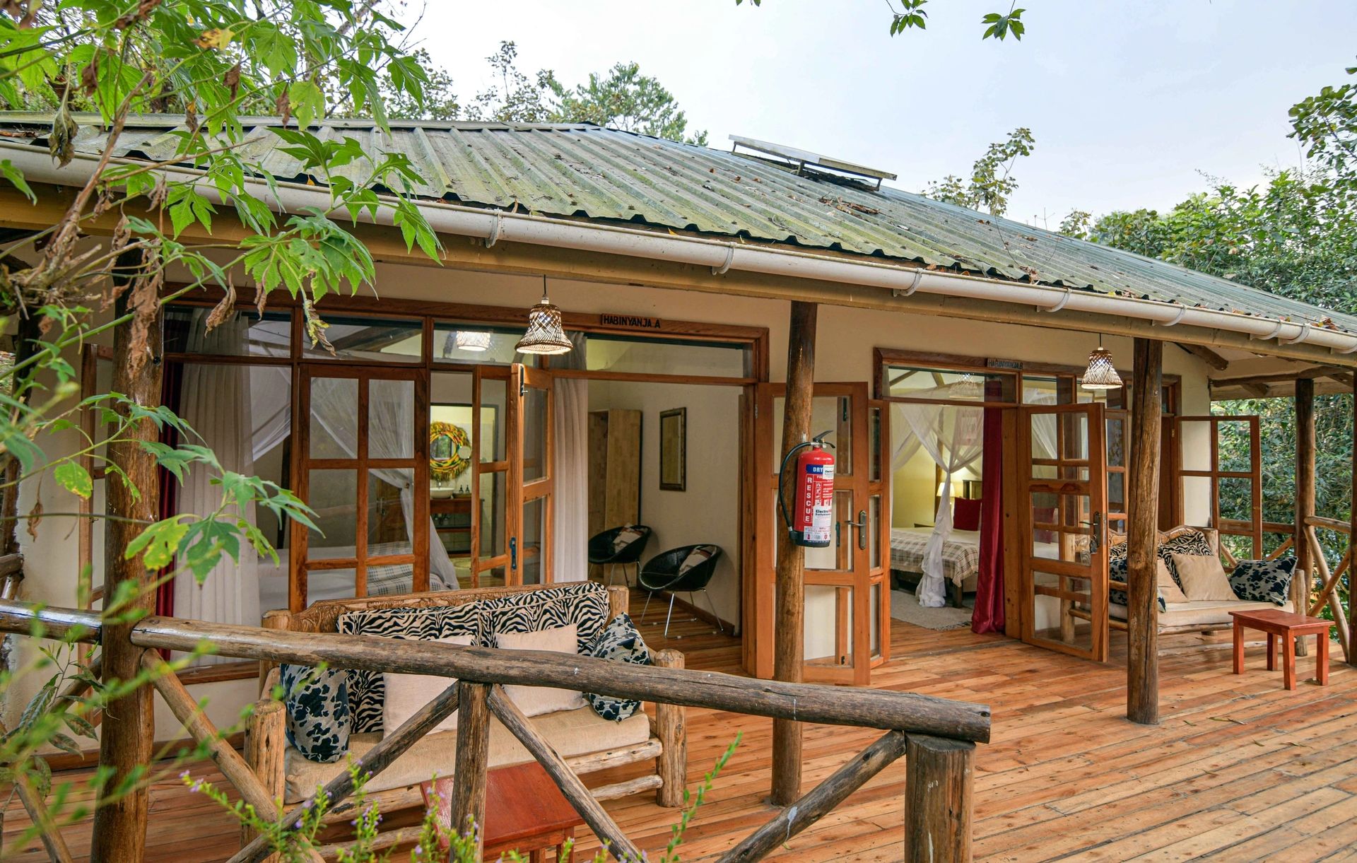 Gorilla Safari Lodge (Bwindi) (4)